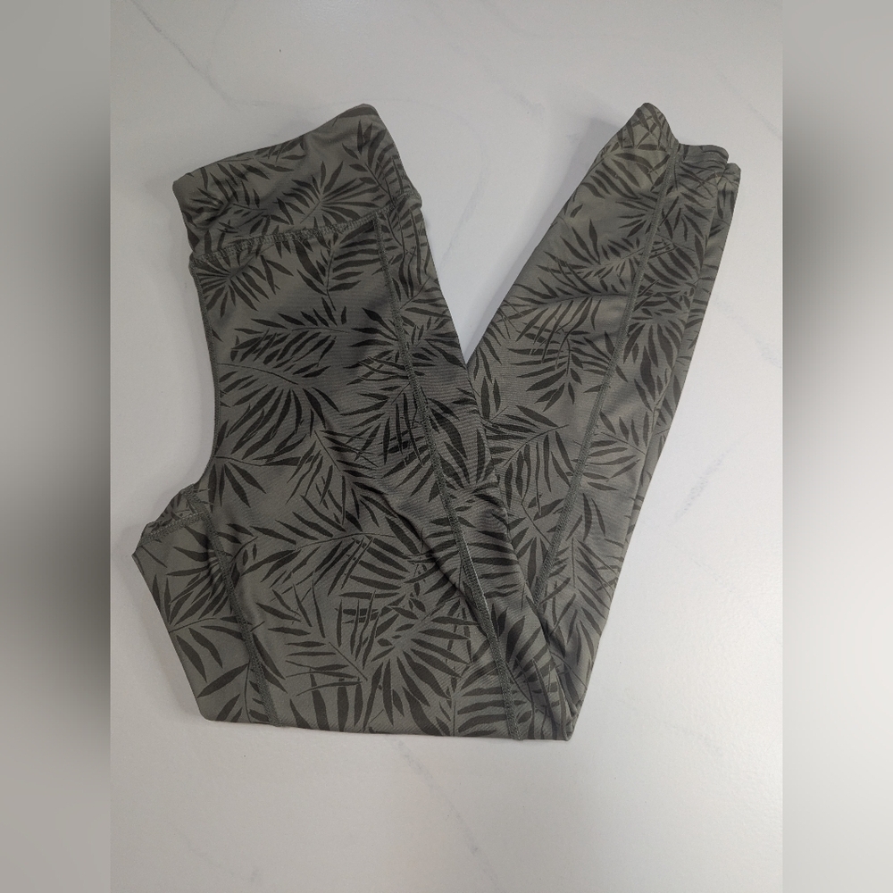 Volcom Women's Olive Green Palm Leaf Athletic Leggings, Size Small (4/6)